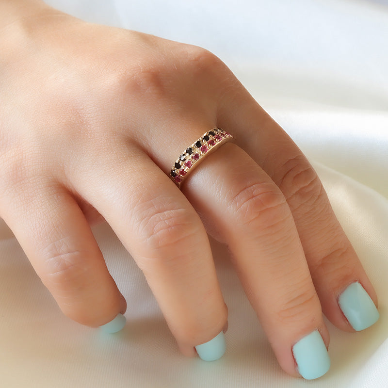 Anillo con zirconias 10k