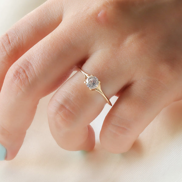 Anillo solitario 10k